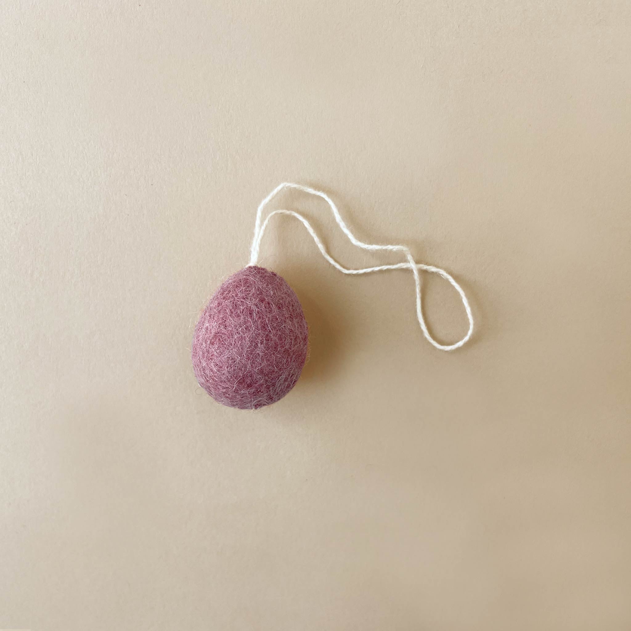 little-felted-egg-ornamnet-rose