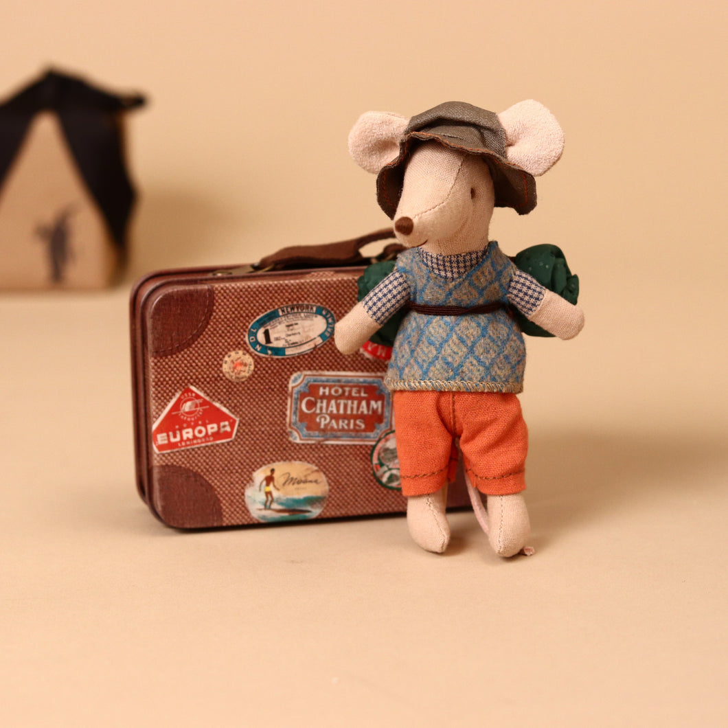 Matchbox Mouse Big Brother | Hiker in Suitcase - Dolls & Doll Accessories - pucciManuli