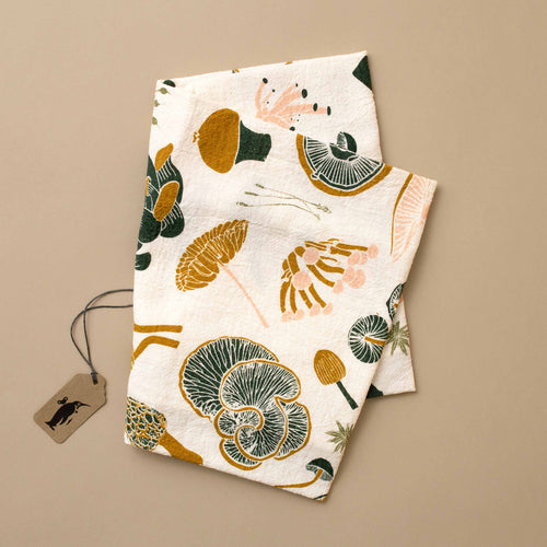 mosses-and-mushrooms-patterned-kitchen-towel