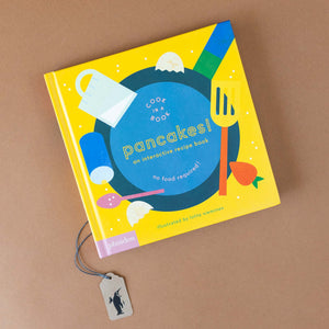 front-cover-pancakes-interactive-recipe-board-book