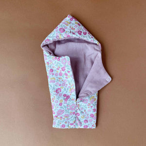 velcro-opened-on-petite-doll-sleeping-bag-floral-pattern-lined-with-pink-linen