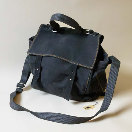    pocket-satchel-medium-noir