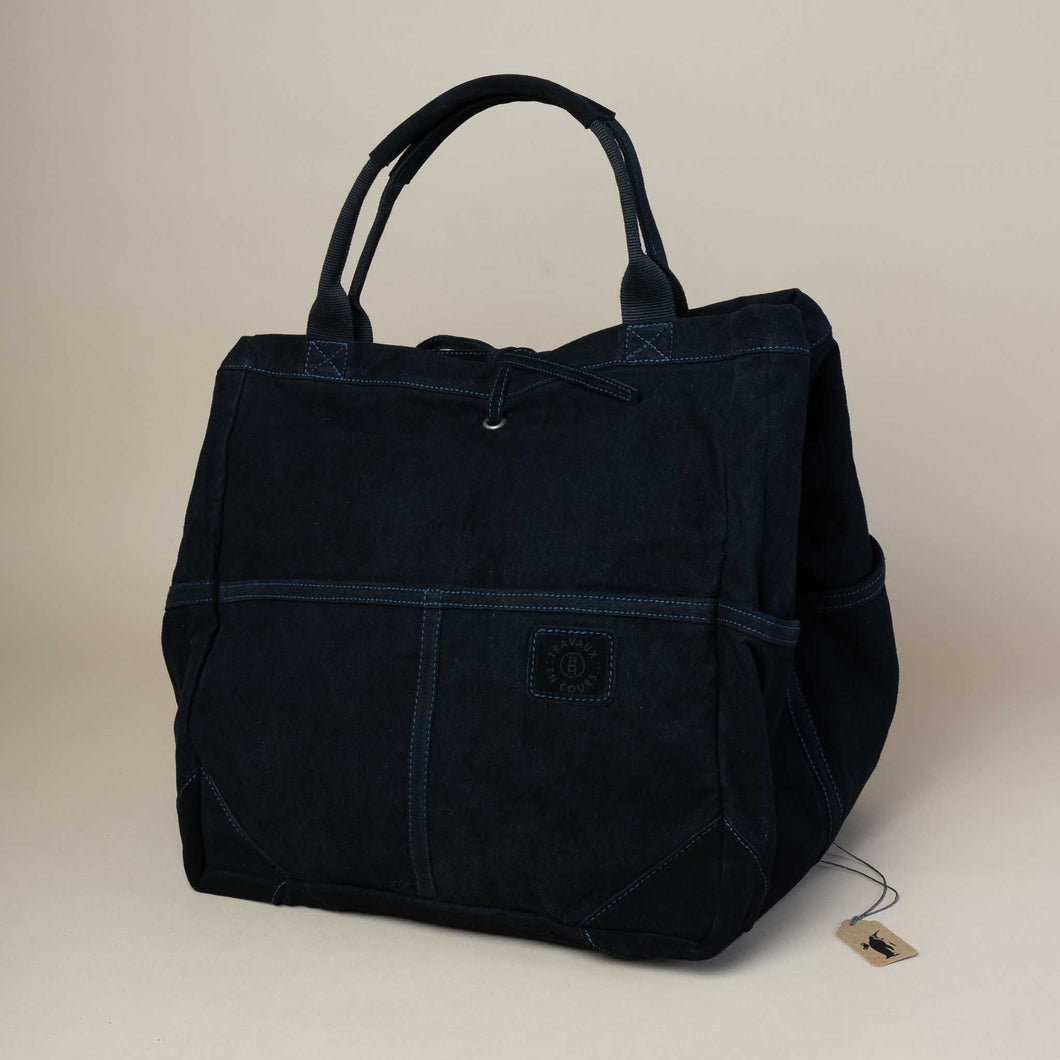 large-black-tote-bag-with-pockets-and-handles