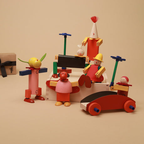 colorful-wooden-building-figures-schrills-steck-figure
