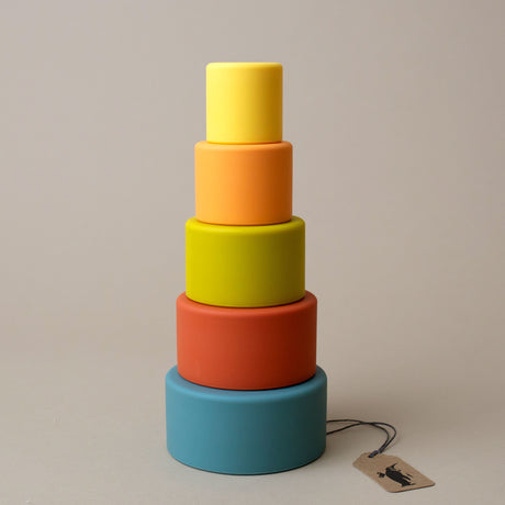 silicone-stacking-cups-set-round-stacked