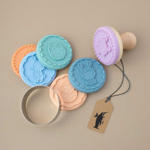 Load image into Gallery viewer, Easter-themed-silicone-stampies-set