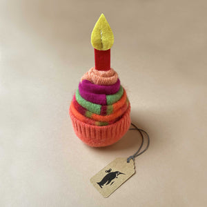 apricot-green-magenta-sweater-cupcake-with-felt-candle