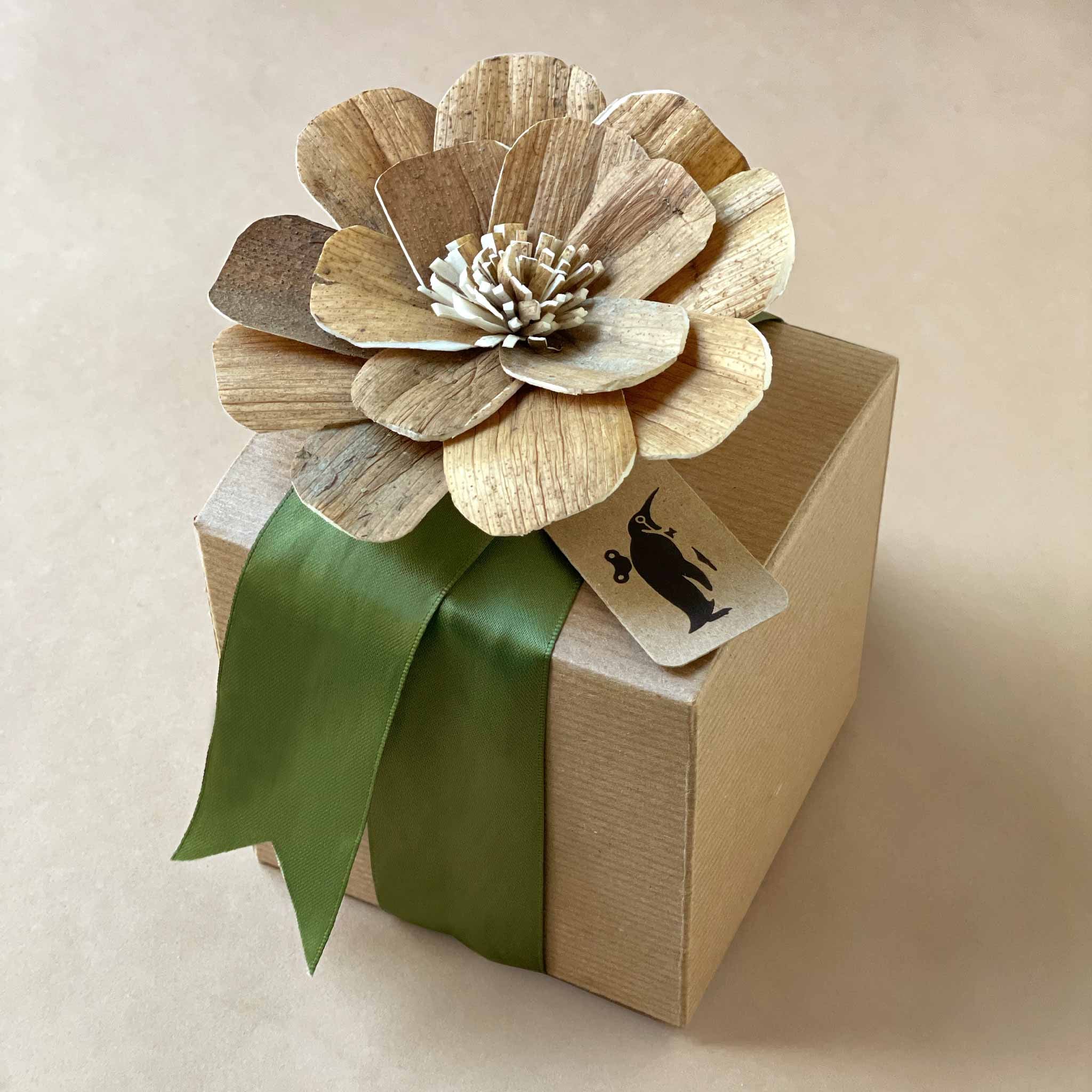 Natural Walnut Sola Flower Gift Topper