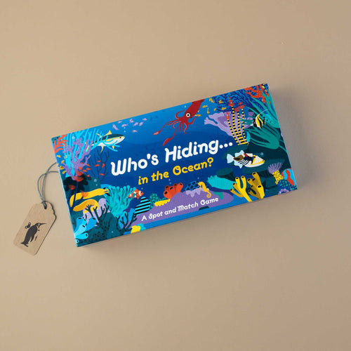 whos-hiding-in-the-ocean-spot--match-game-box-with-blue-ocean-scene