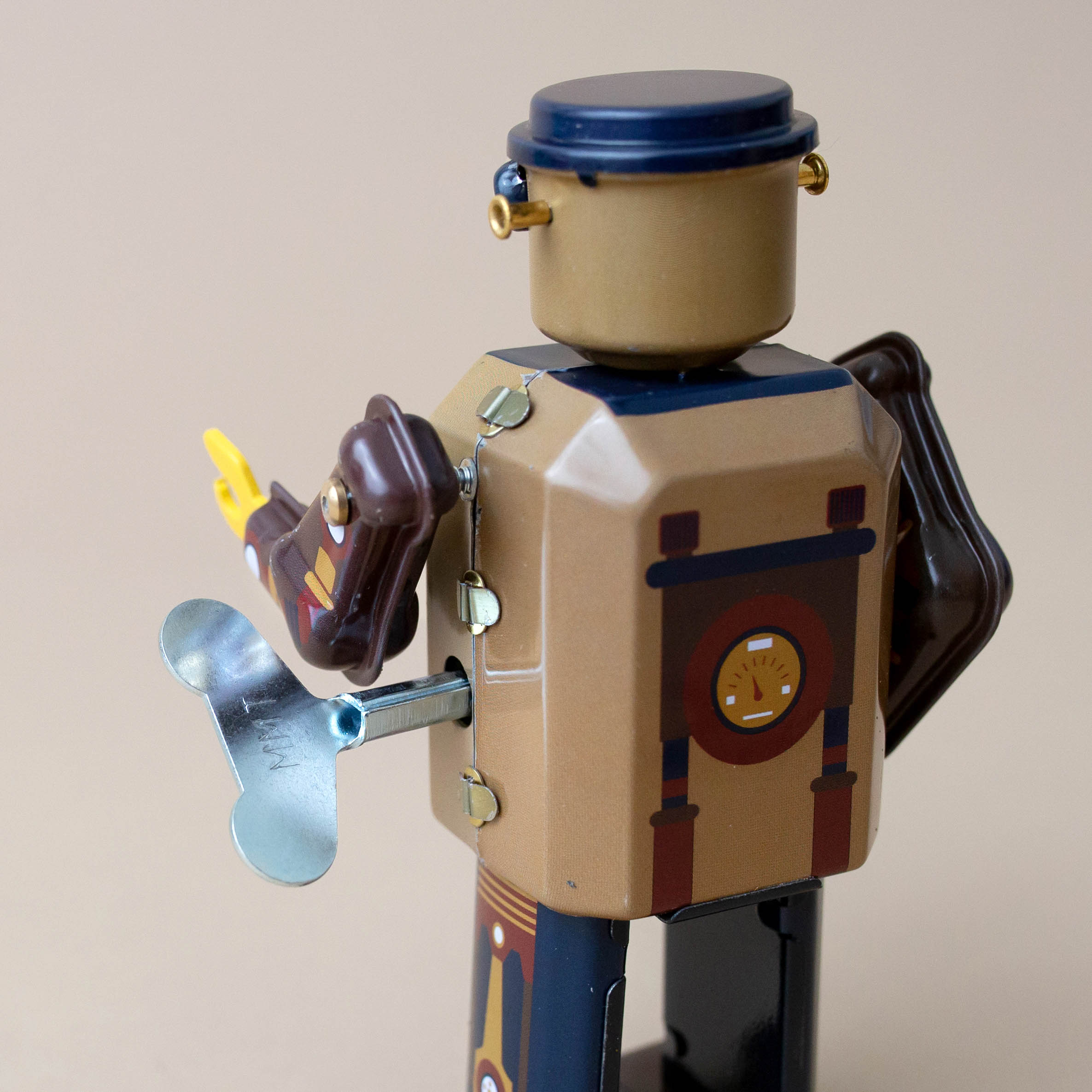 Wind-Up Tin Gearbot - Curiosities - pucciManuli