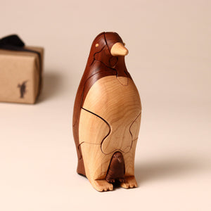wooden-penguin-puzzle-with-baby-penguin