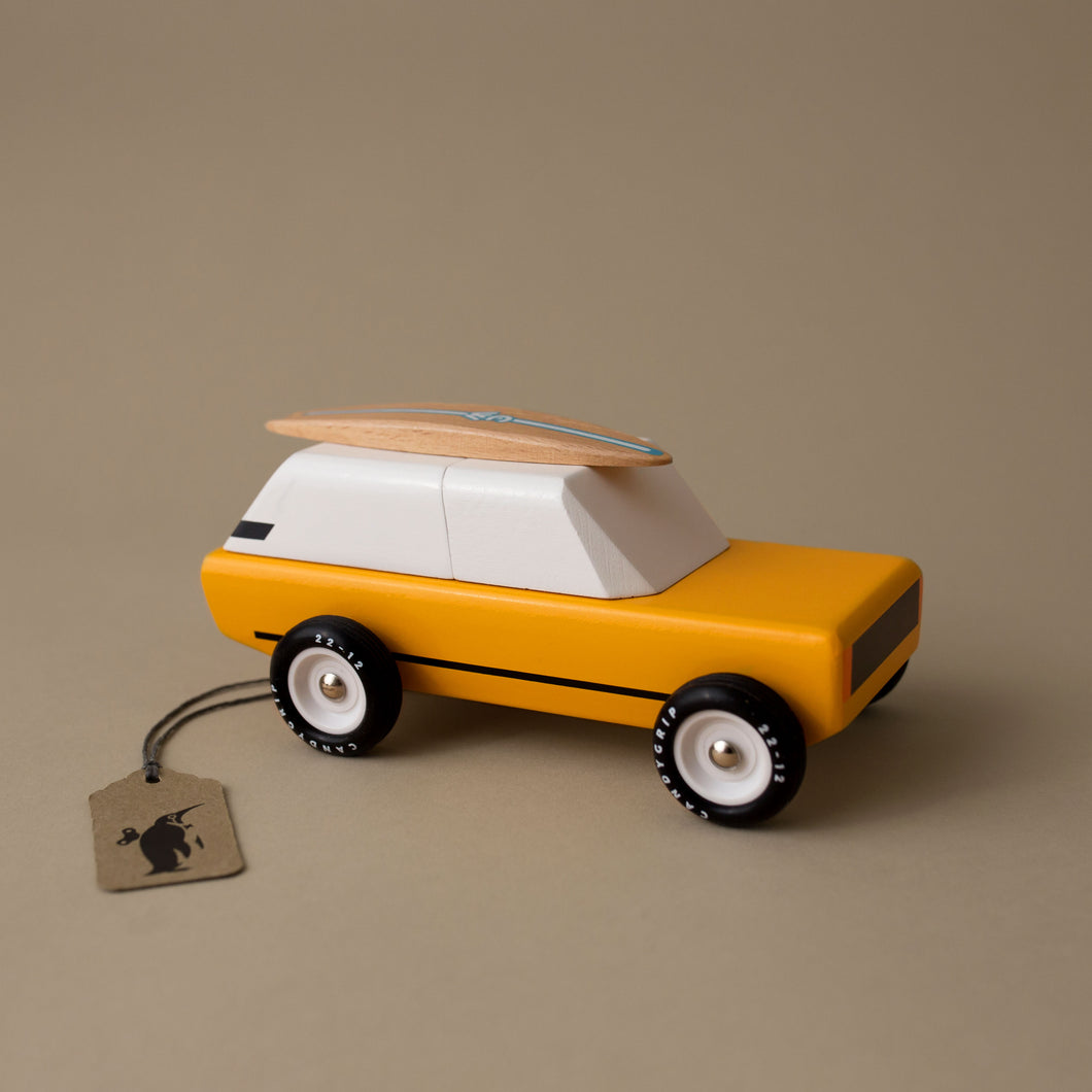 Wooden Cotswold | Gold with Surf Board - Vehicles - pucciManuli