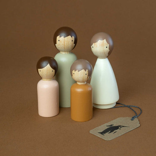 wooden-peg-doll-set-organic-family