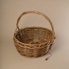 Load image into Gallery viewer, big-round-brown-woven-gardening-basket-with-handle